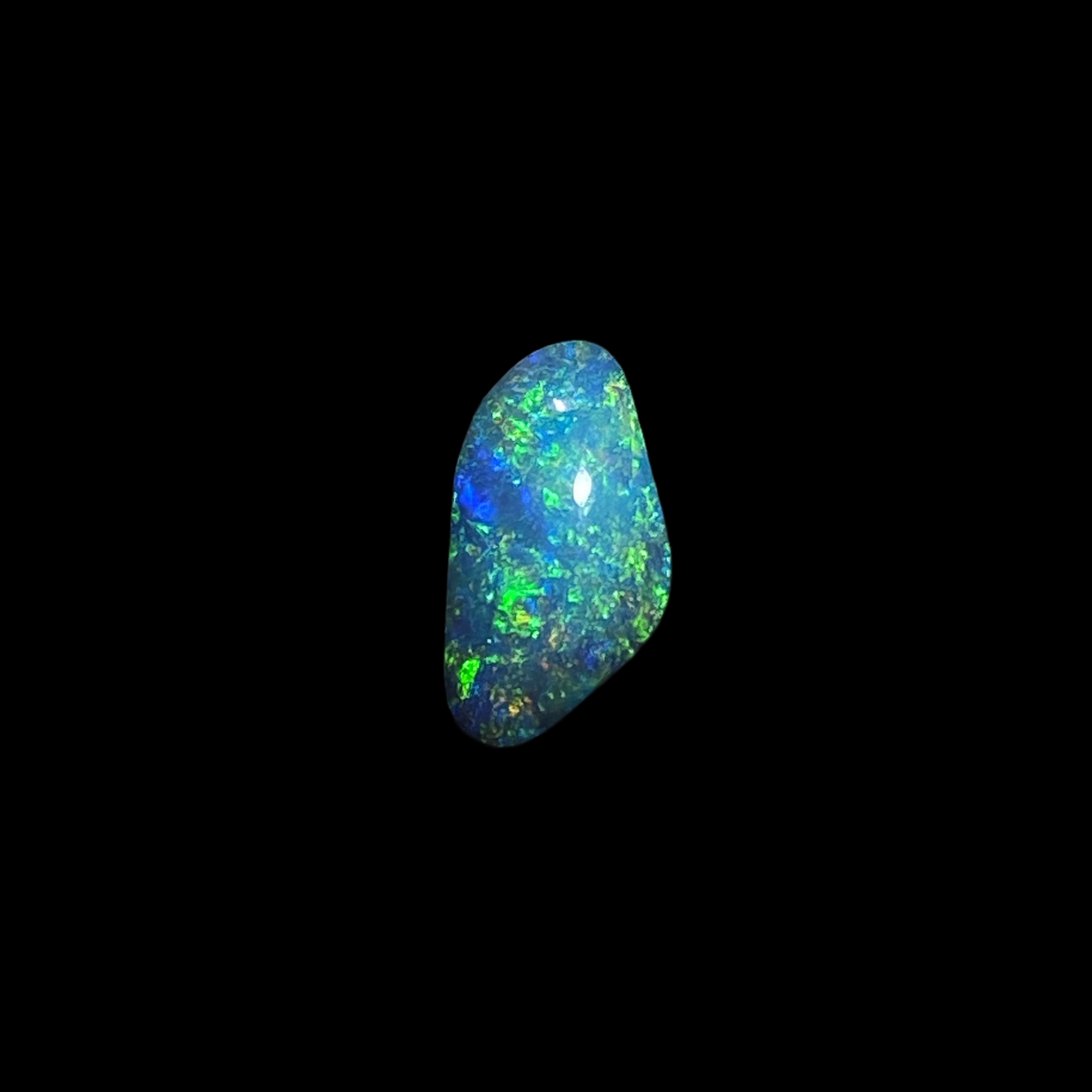 Solid black opal – 11588