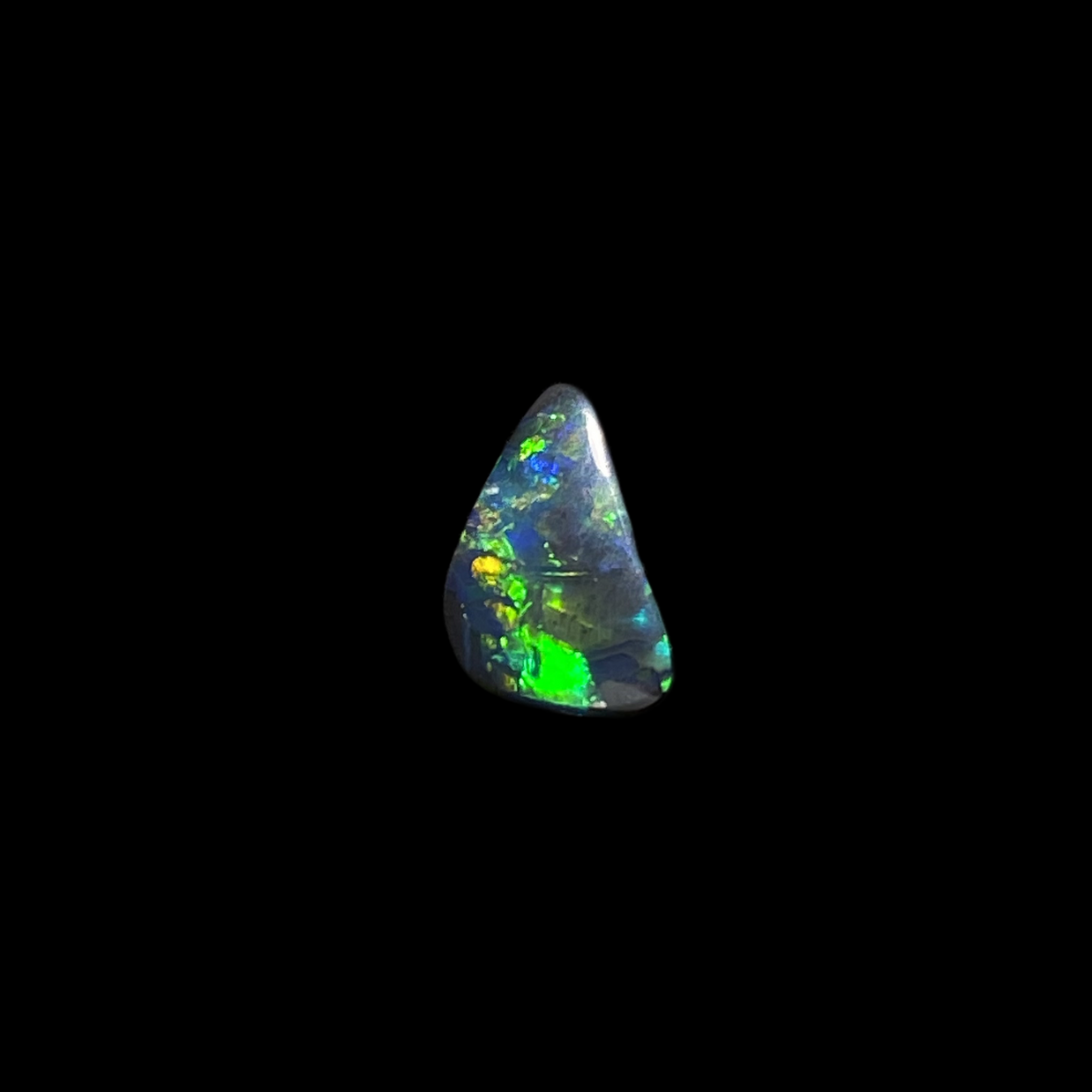Solid black opal – 11592