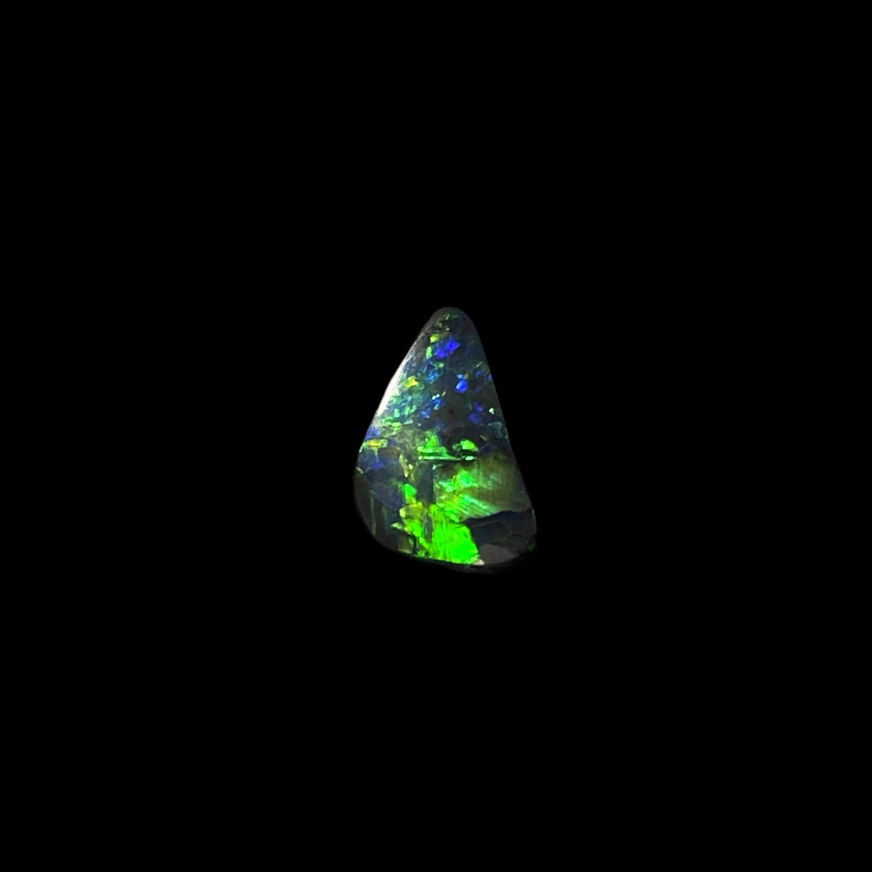 Solid black opal – 11592