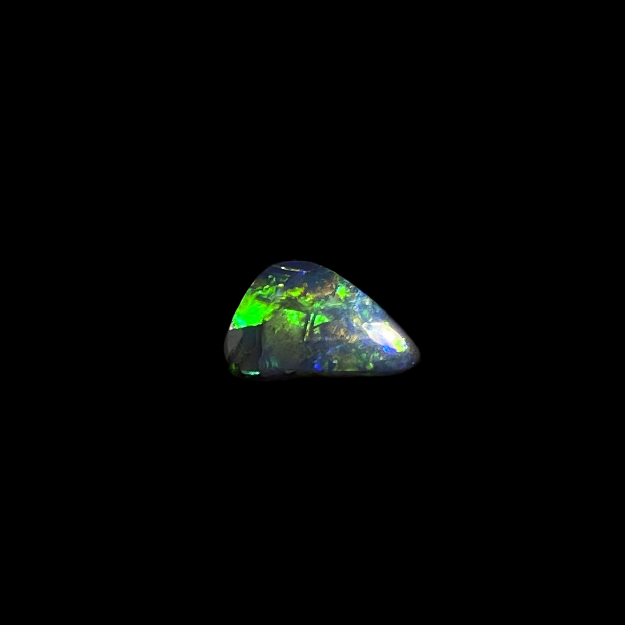 Solid black opal – 11592