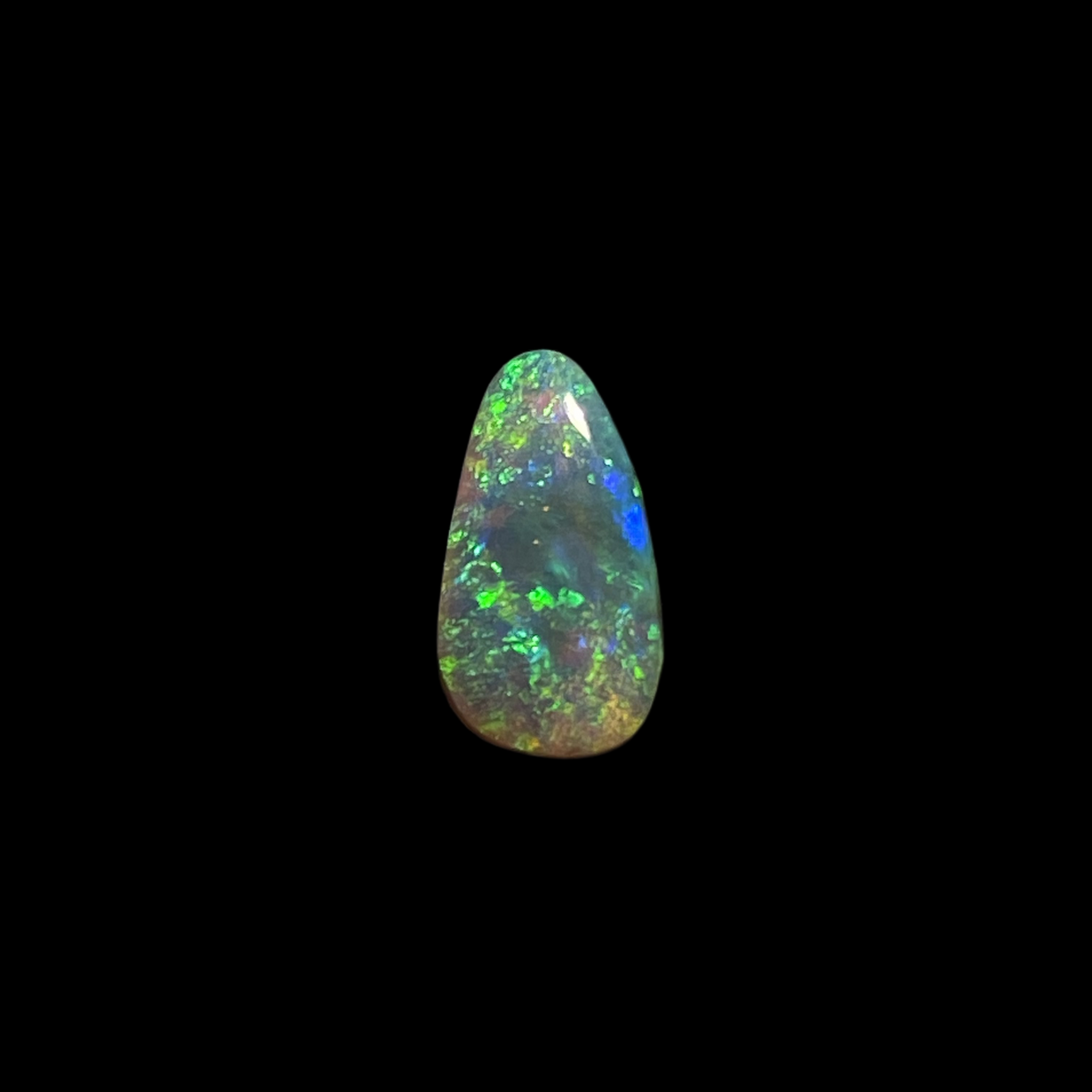 Solid crystal opal - 11627