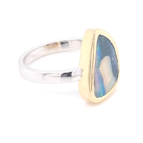 Ring - Solid opal Gsr 090
