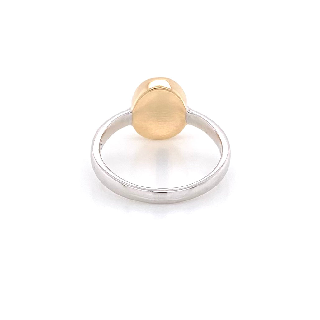 Ægte solid crystal opal fra Australien indfattet i 14 kt. guld og sterling sølv.