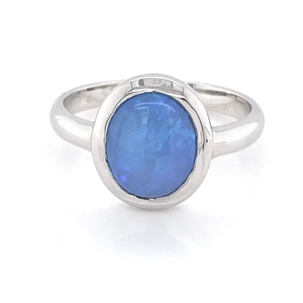 Ægte solid crystal opal fra Australien indfattet i sterling sølv.