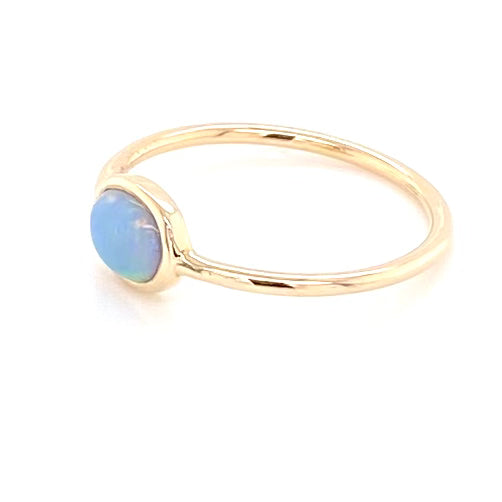 Ægte solid crystal opal fra Australien indfattet i 14 kt. guld. Kommer med certifikat.