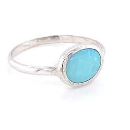 Ægte solid crystal opal fra Australien indfattet i sterling sølv.