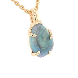 Vedhæng med en ægte solid krystal opal fra Lightning Ridge, Australien indfattet i 14 karat guld. Opalen er 1,16 ct, og bodytone er N6.