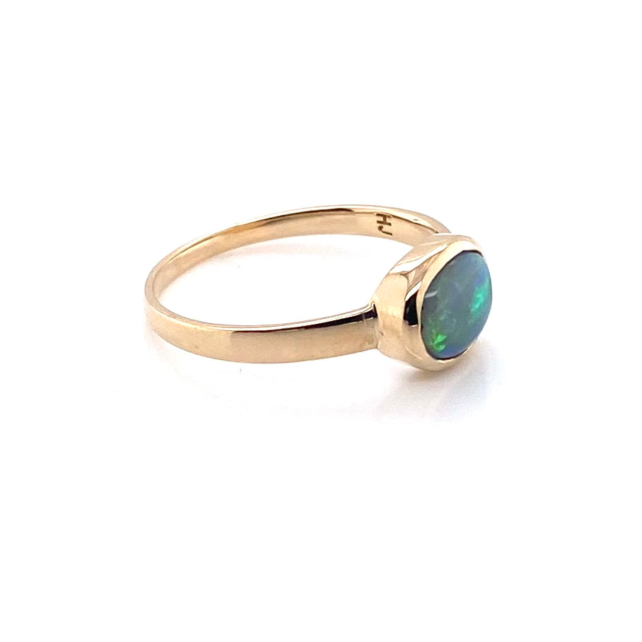 Ring - Solid Opal Gr 145