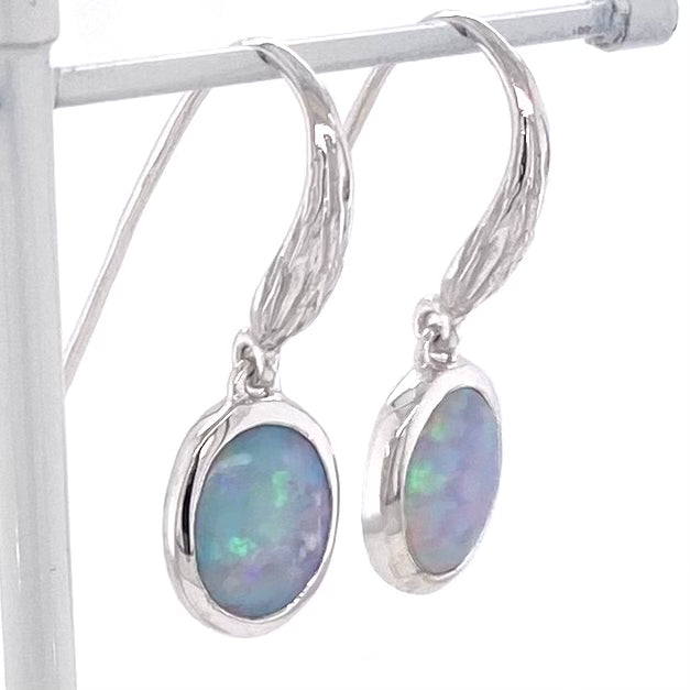 Ørehængere med ægte solide crystal opaler fra Australien, indfattet i sterling sølv.