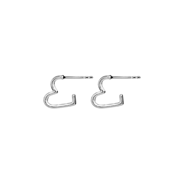 Laia petite øreringe fra Maanesten i sterling sølv.