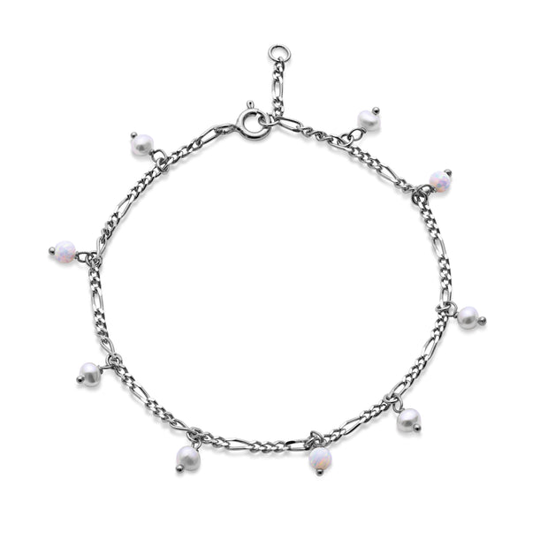 Lula white armbånd fra Maanesten. Sølv med perler.