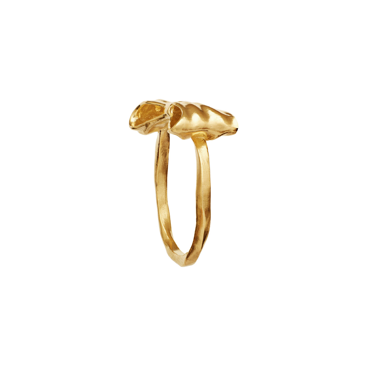 Satin ring fra Maanesten. Forgyldt sølv.