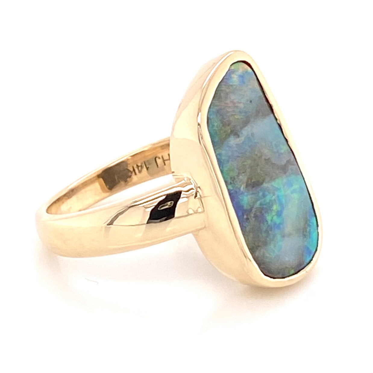 Opal ring i 14 karat guld med ægte solid Australsk boulder opal. Jensen Opals. Kommer med certifikat. 