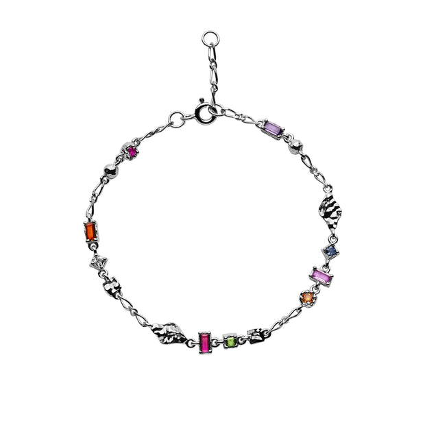 Tenna armbånd fra Maanesten. Sølv med farvede sten