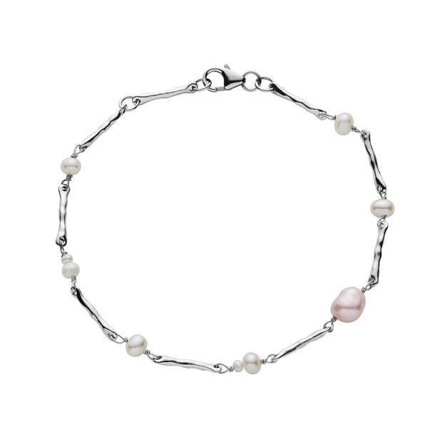 Kadri armbånd fra Maanesten i sterling sølv med 7 små perler. Justerbar.