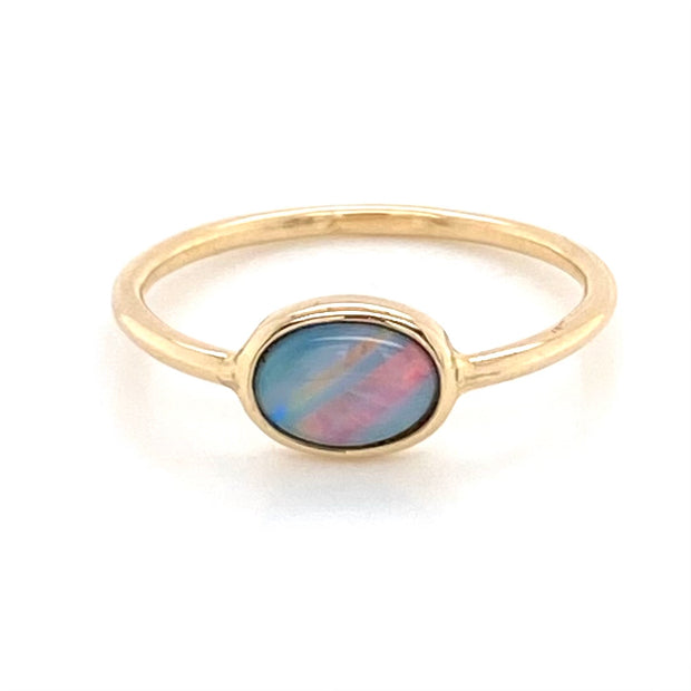 Ægte solid opal fra Coober Pedy, Australien indfattet i 14 karat guld. Kommer med certifikat. 